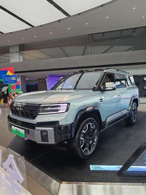 佛山禅城区新隆辉企业管理咨询比亚迪方程豹硬派越野的爆款，英菲尼迪35周年与你共成长